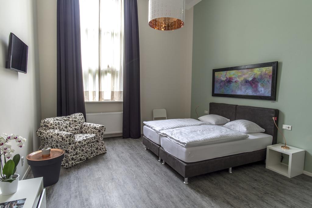 Bed & Breakfast De Oale School Lattrop Extérieur photo