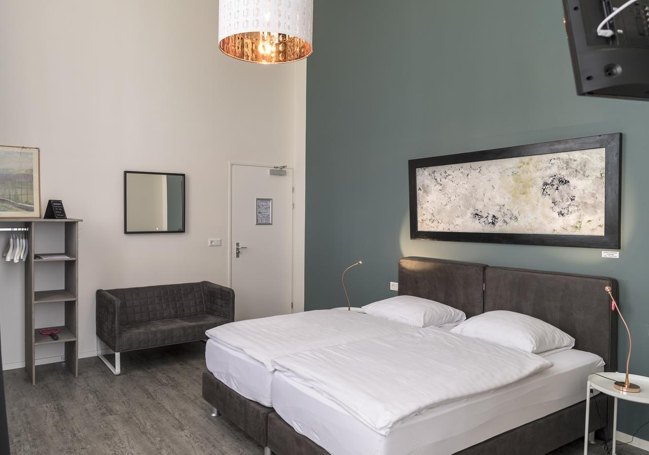 Bed & Breakfast De Oale School Lattrop Extérieur photo